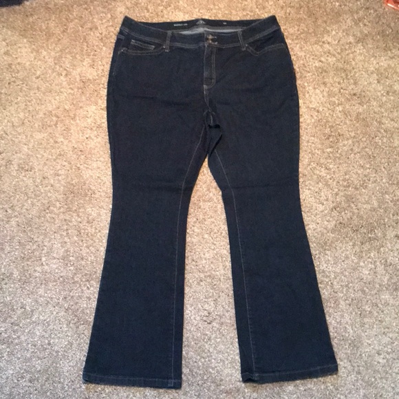 Size 18w St. John’s Bay - Picture 1 of 4